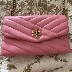 Tory Burch Kira chevron chain wallet crossbody